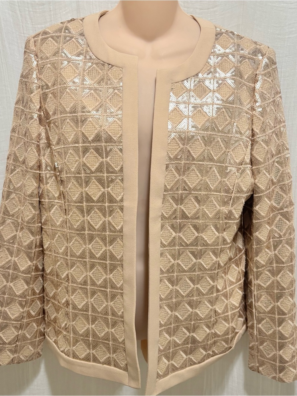 Katherine Kelly sequin geometric open-front jacket With beige gold color palette
